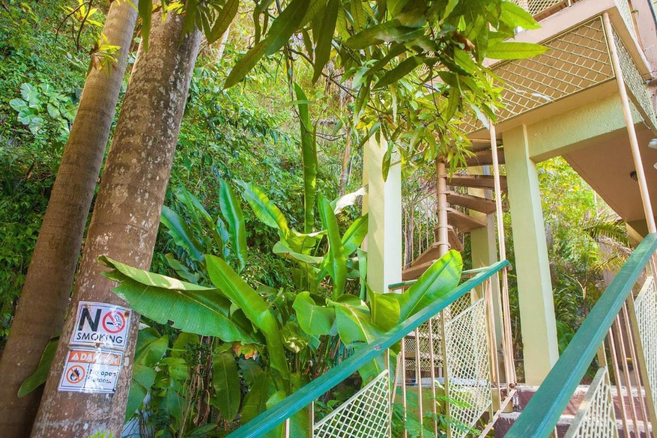 Hotel Caribic House Montego Bay Exteriér fotografie