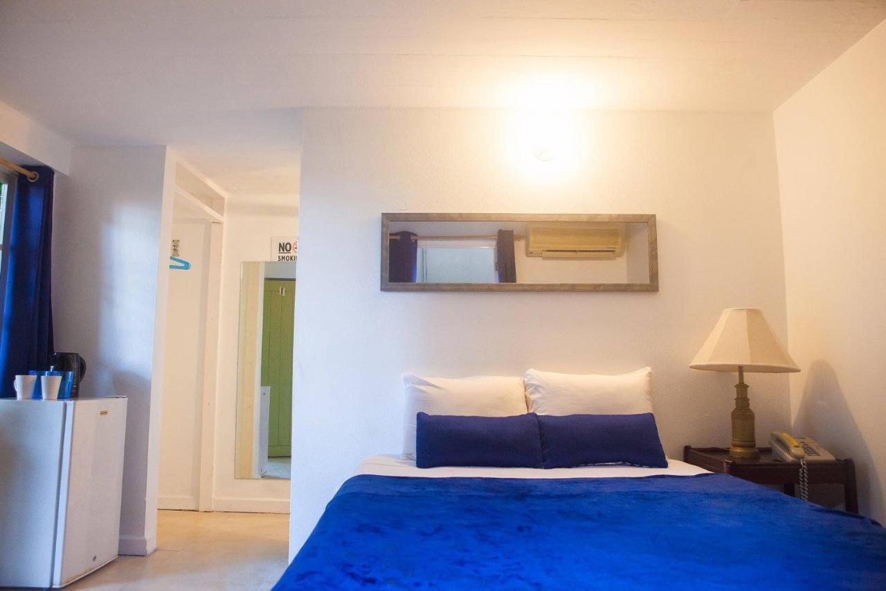 Hotel Caribic House Montego Bay Exteriér fotografie